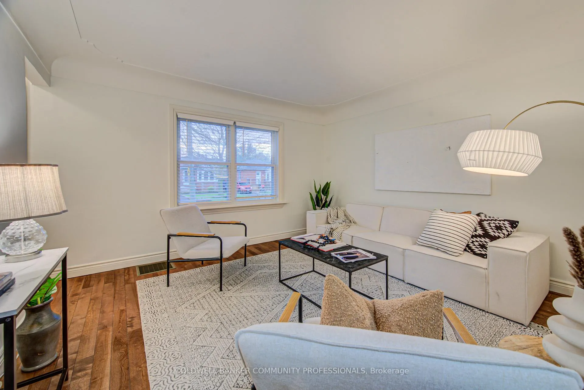 Photo 6 of 166 Bond Street N, Hamilton, Westdale — HOMEH