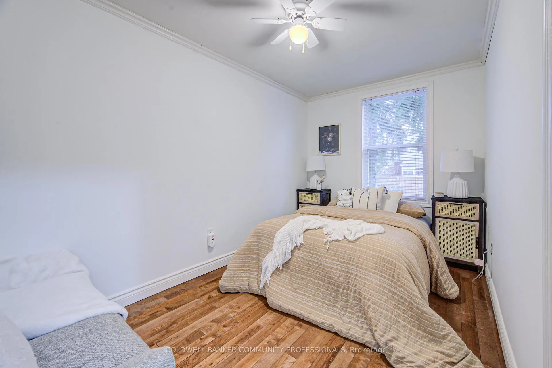 Photo 9 of 166 Bond Street N, Hamilton, Westdale — HOMEH