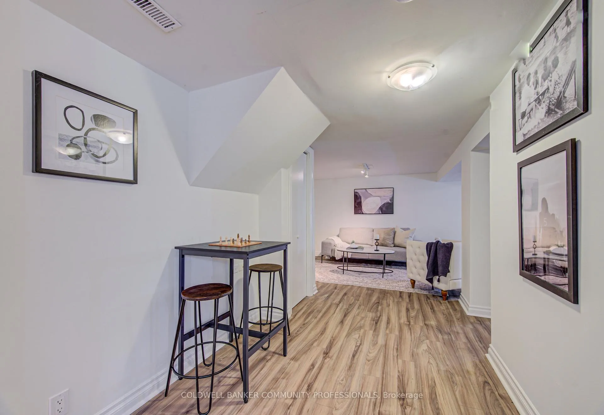 Photo 19 of 166 Bond Street N, Hamilton, Westdale — HOMEH