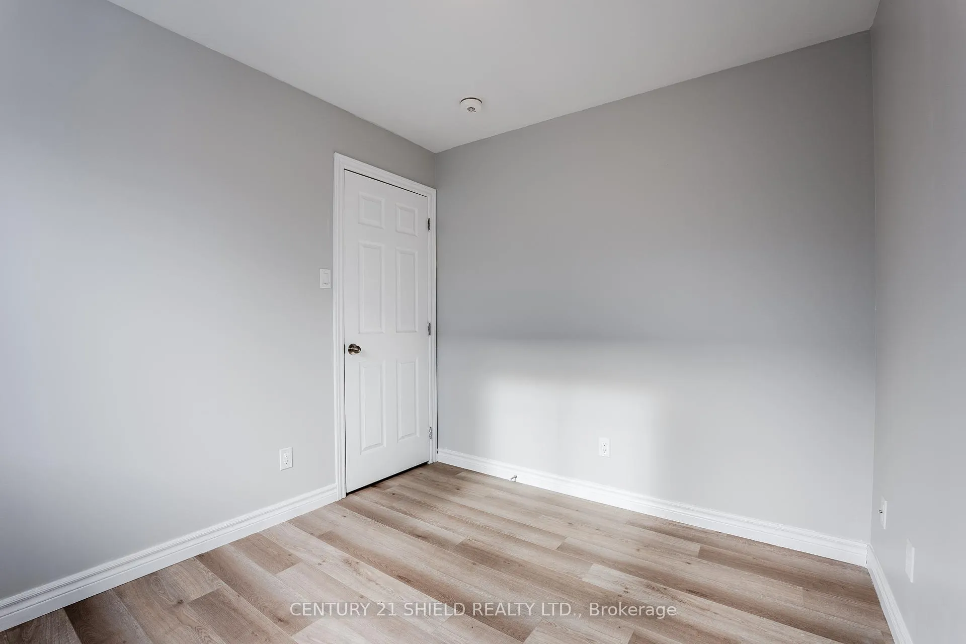 Photo 21 of 7 William Street, North Stormont, Finch — HOMEH