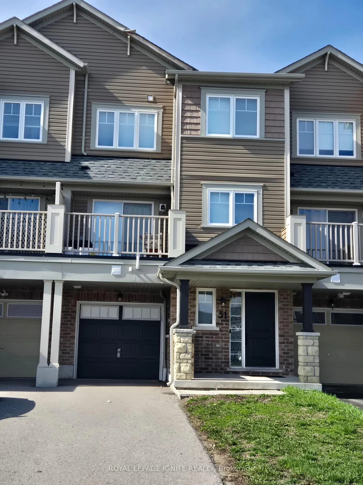 Photo 1 of 51 Great Gabe Crescent, Oshawa, Windfields — HOMEH