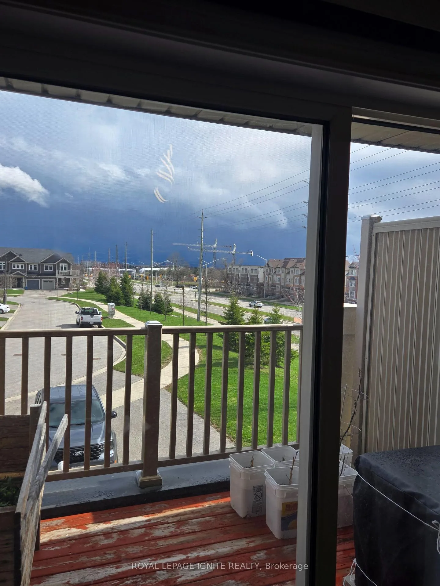 Photo 3 of 51 Great Gabe Crescent, Oshawa, Windfields — HOMEH