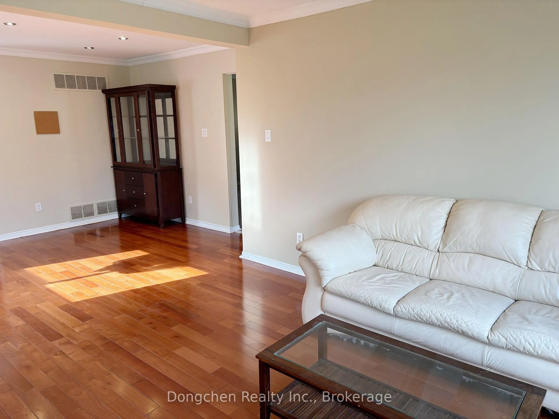 Photo 5 of 6 Simsbury Court, Markham, Milliken Mills West — HOMEH