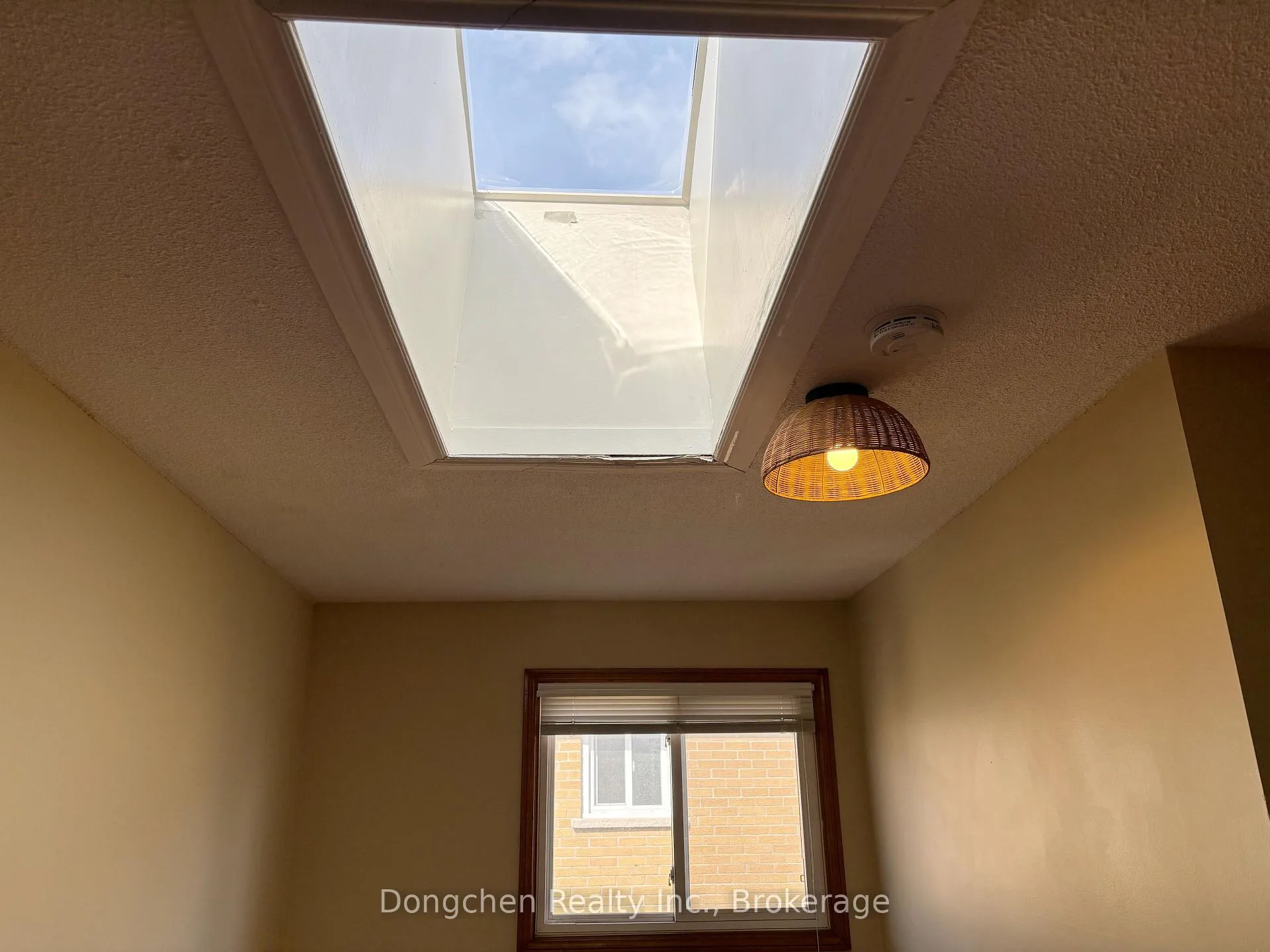 Photo 12 of 6 Simsbury Court, Markham, Milliken Mills West — HOMEH