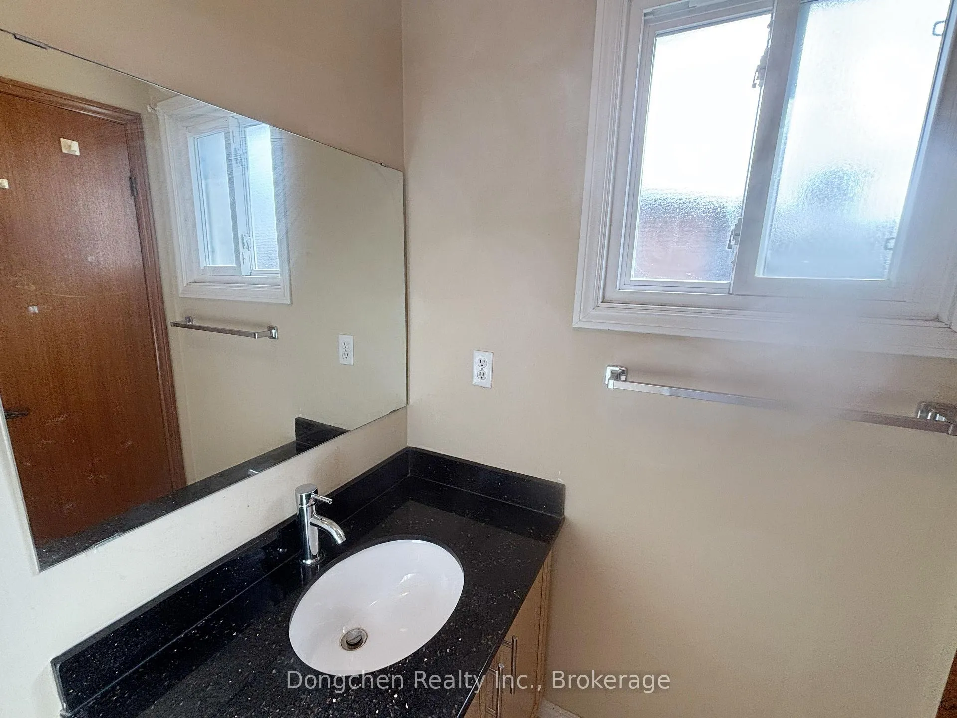 Photo 18 of 6 Simsbury Court, Markham, Milliken Mills West — HOMEH