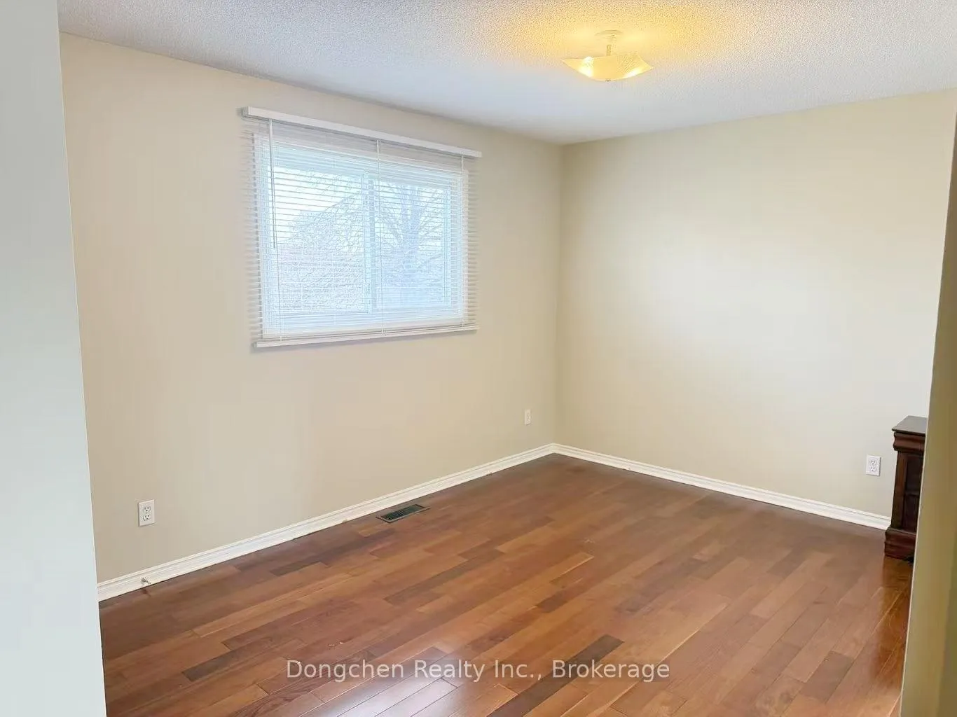 Photo 25 of 6 Simsbury Court, Markham, Milliken Mills West — HOMEH