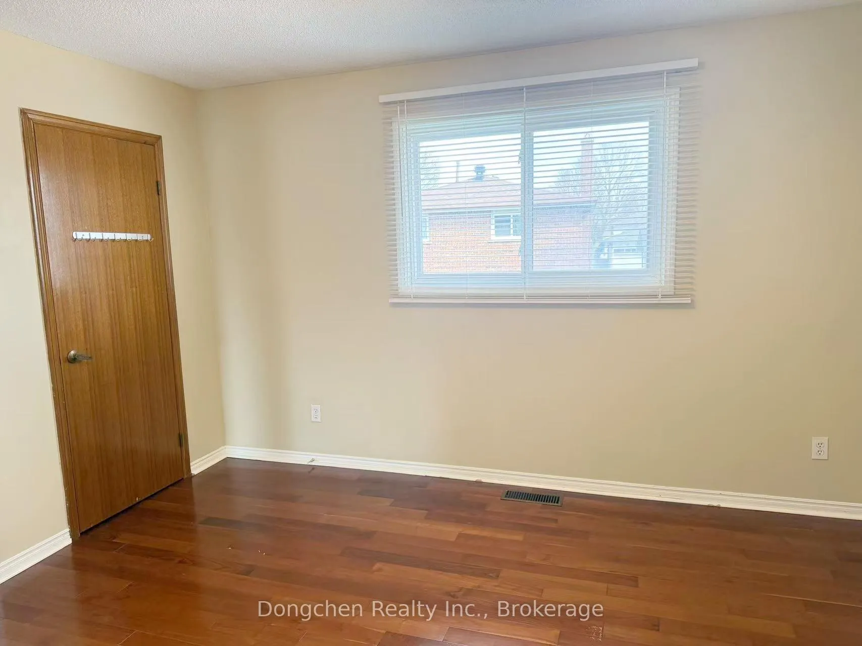 Photo 28 of 6 Simsbury Court, Markham, Milliken Mills West — HOMEH