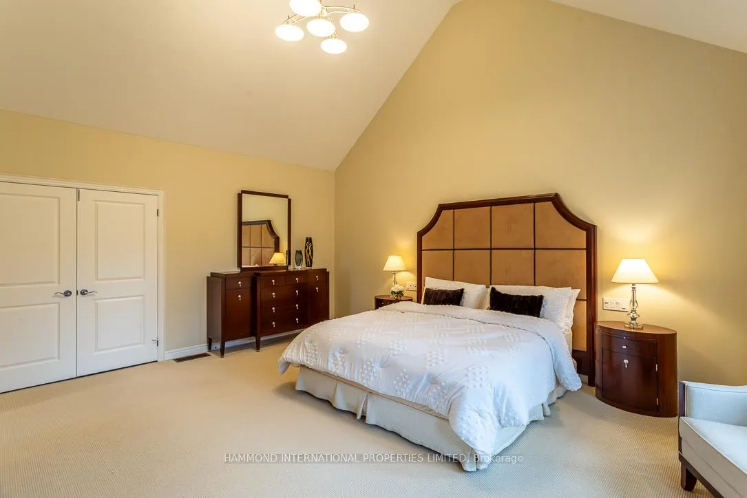 Photo 16 of 1 Sanibel Crescent, Vaughan, Uplands — HOMEH