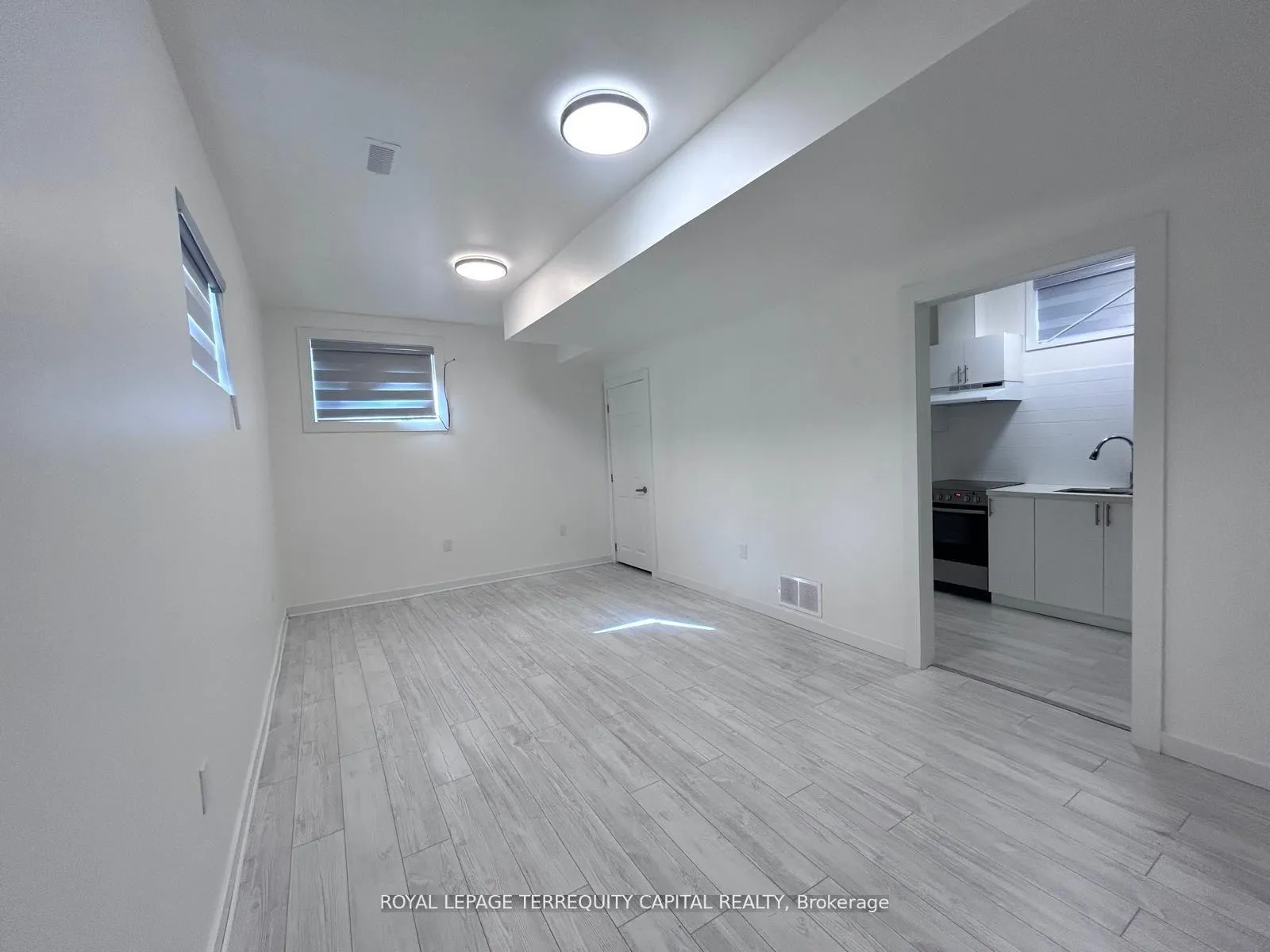 Photo 3 of Unit Lower, 58 Wessenger Drive, Barrie, Holly — HOMEH