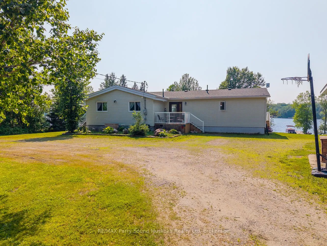Photo 6 of 97 Gibson Bay Road, Whitestone, Hagerman — HOMEH