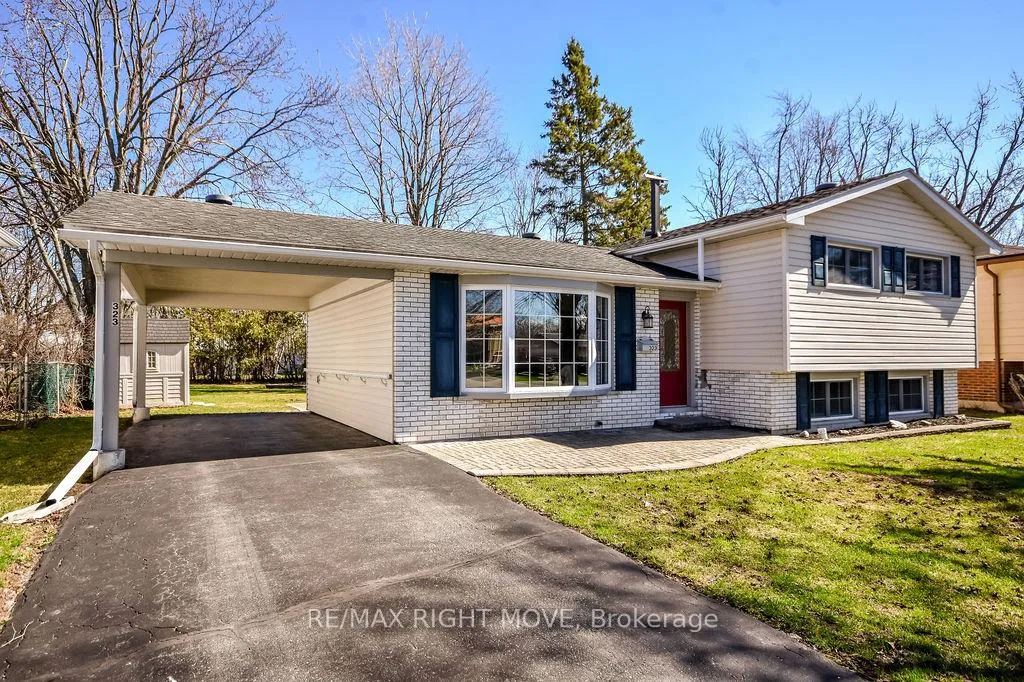 Photo 2 of 323 Collins Drive, Orillia — HOMEH