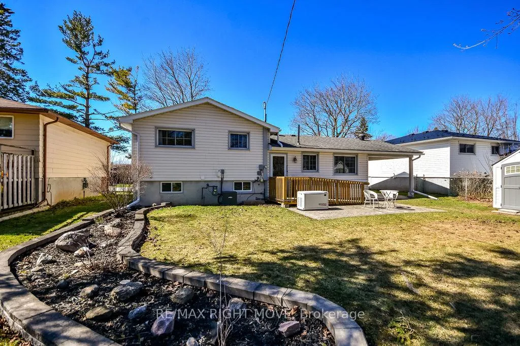 Photo 37 of 323 Collins Drive, Orillia — HOMEH