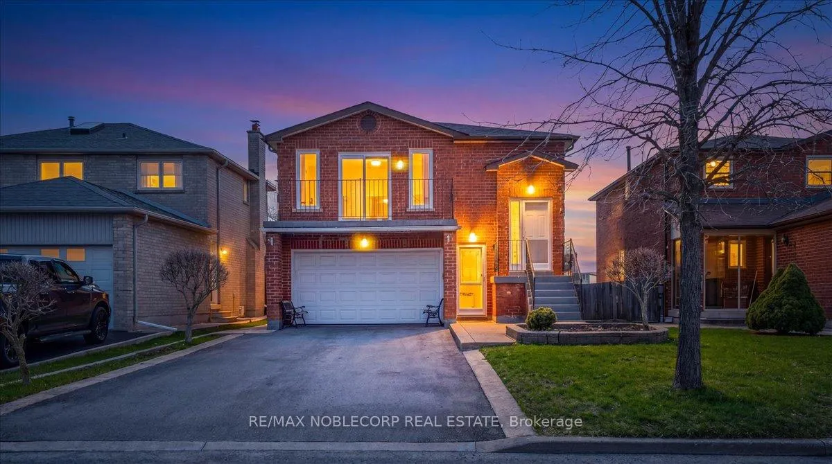 Photo 1 of 175 Oliver Lane, Vaughan, Maple — HOMEH