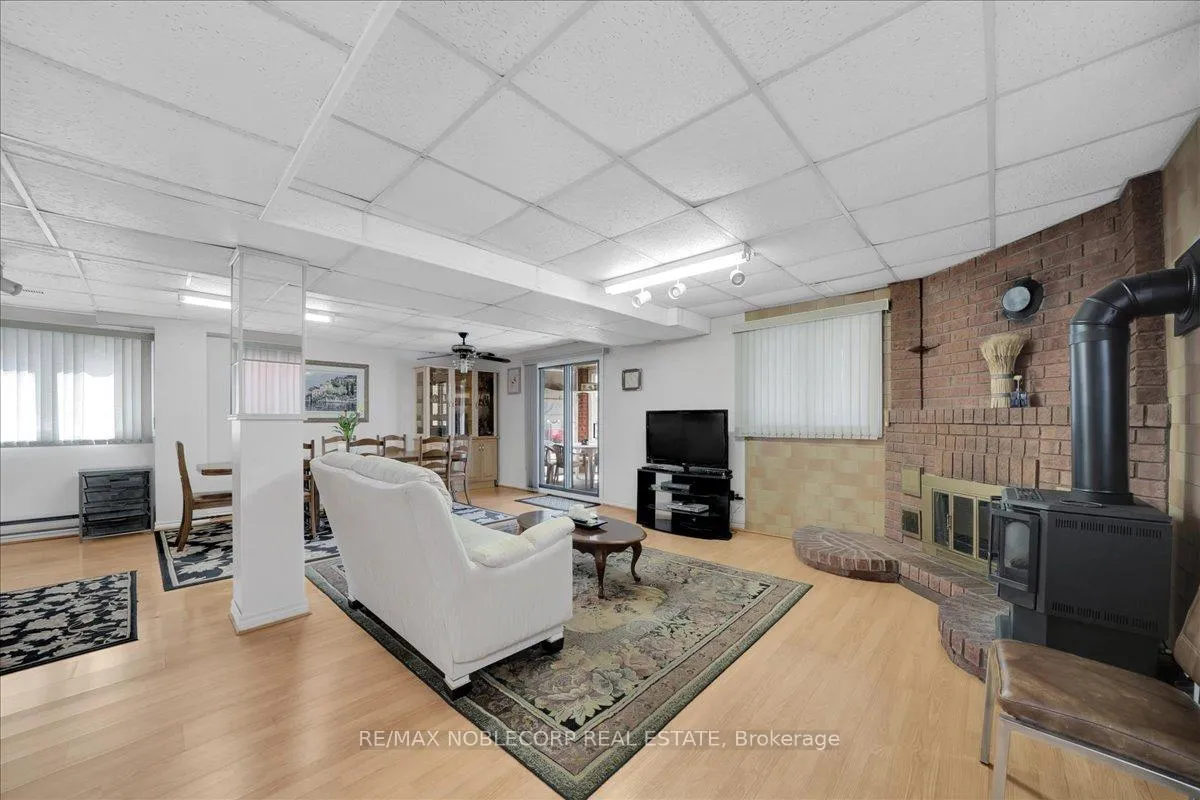Photo 27 of 175 Oliver Lane, Vaughan, Maple — HOMEH