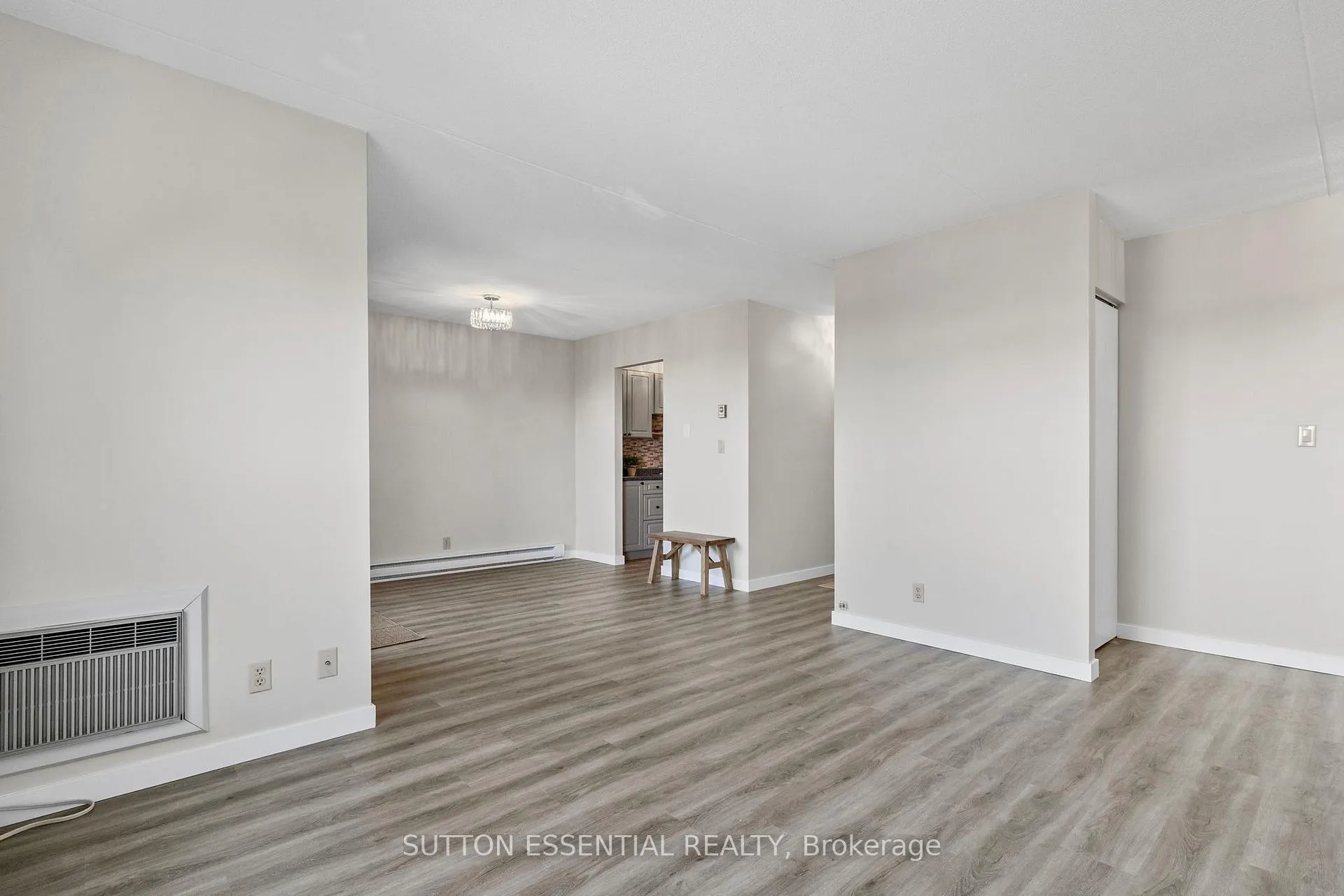 Photo 9 of Unit 404, 95 Windsor Drive, Brockville — HOMEH