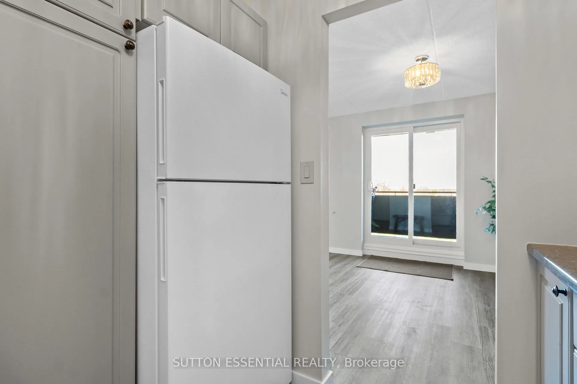 Photo 17 of Unit 404, 95 Windsor Drive, Brockville — HOMEH