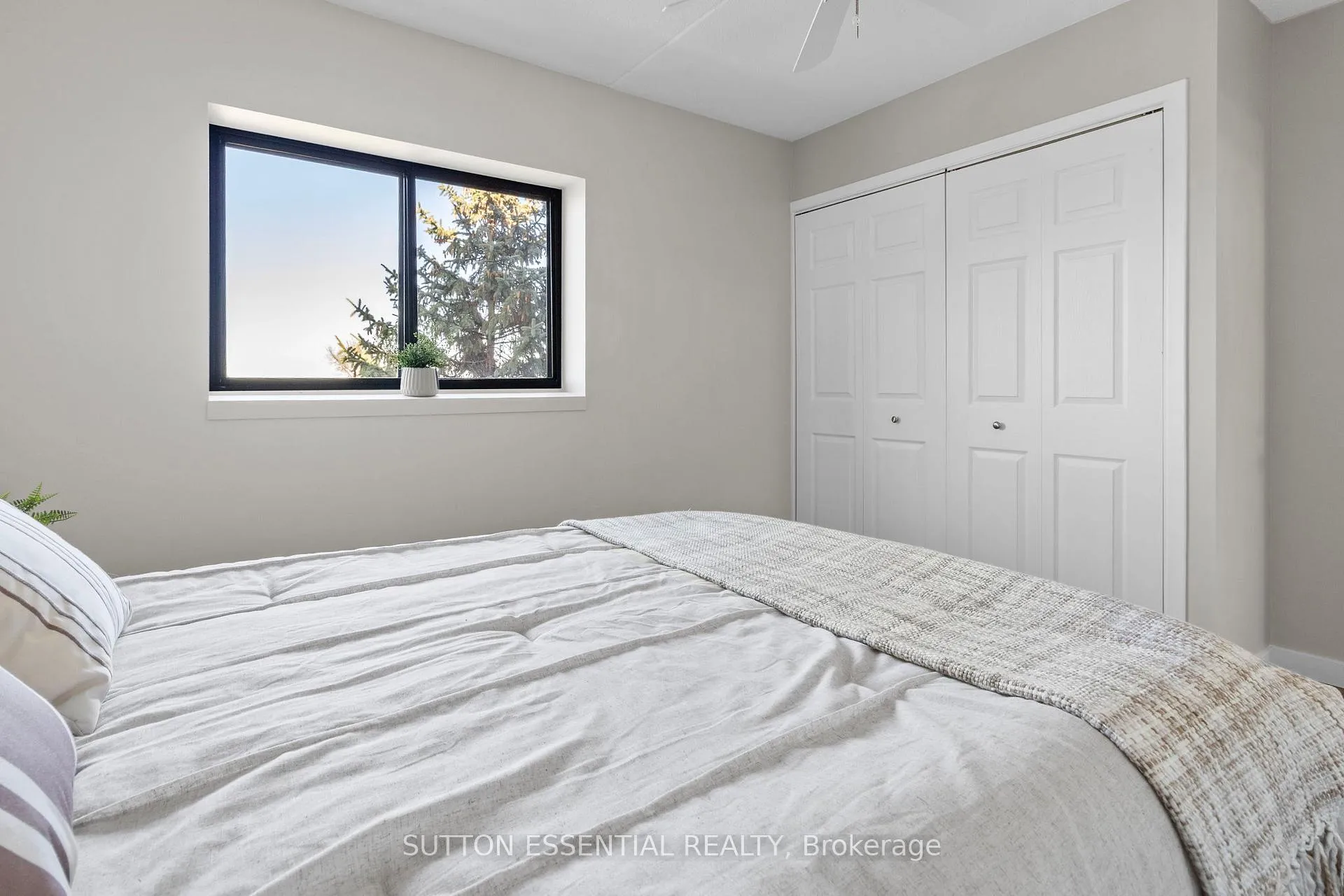 Photo 24 of Unit 404, 95 Windsor Drive, Brockville — HOMEH