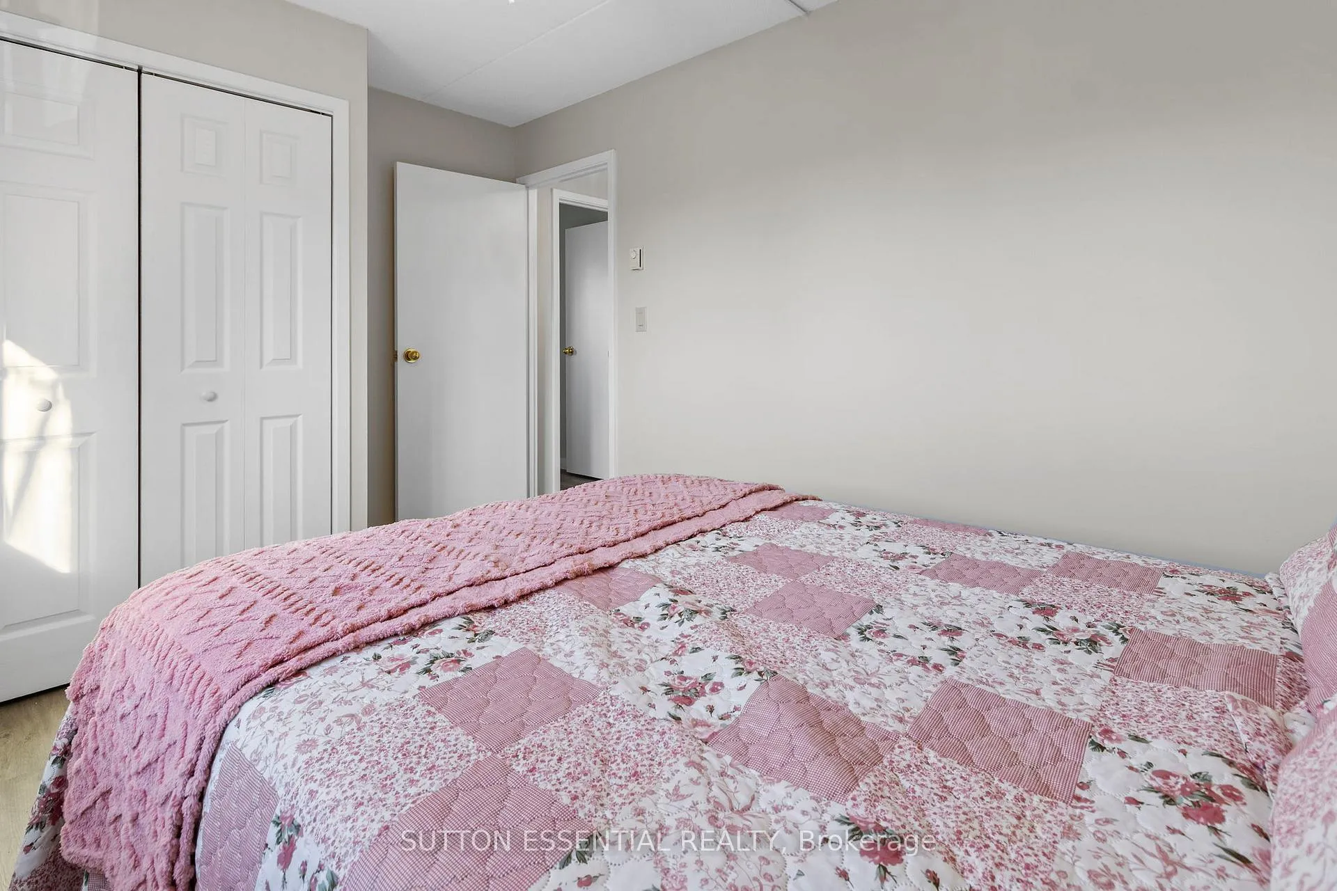 Photo 26 of Unit 404, 95 Windsor Drive, Brockville — HOMEH