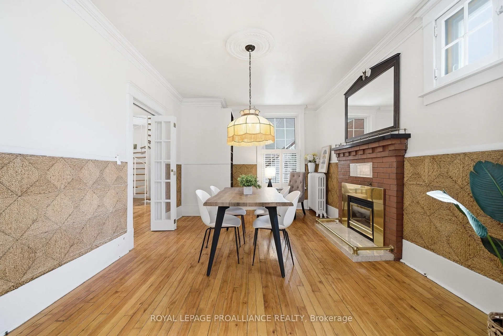 Photo 11 of 287 John Street, Belleville, Belleville Ward — HOMEH