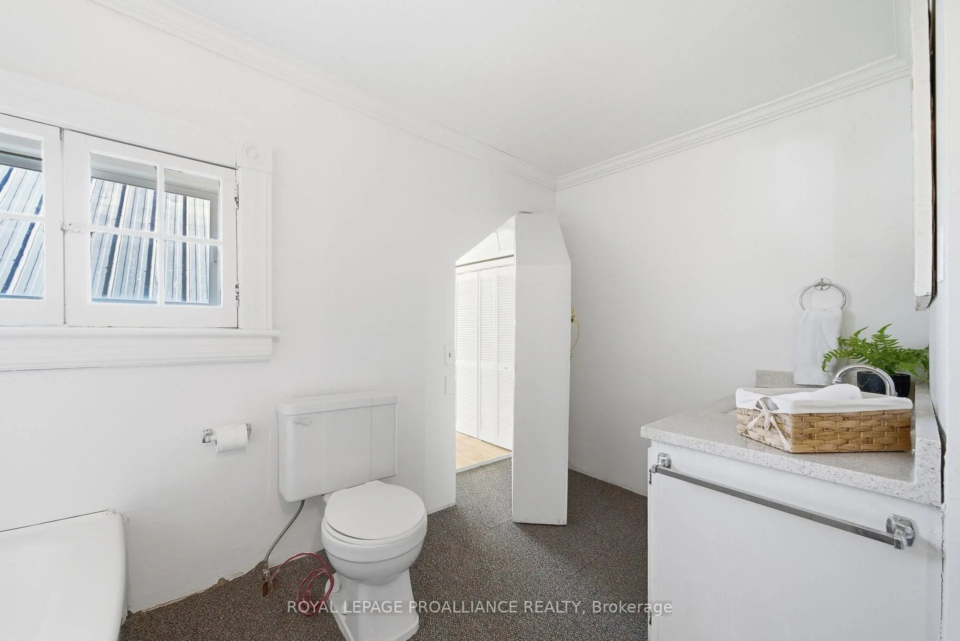 Photo 23 of 287 John Street, Belleville, Belleville Ward — HOMEH