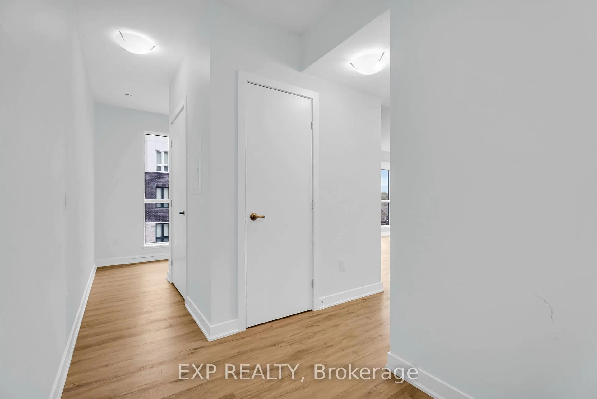 Photo 4 of Unit 302, 340 Plains Road E, Burlington, LaSalle — HOMEH