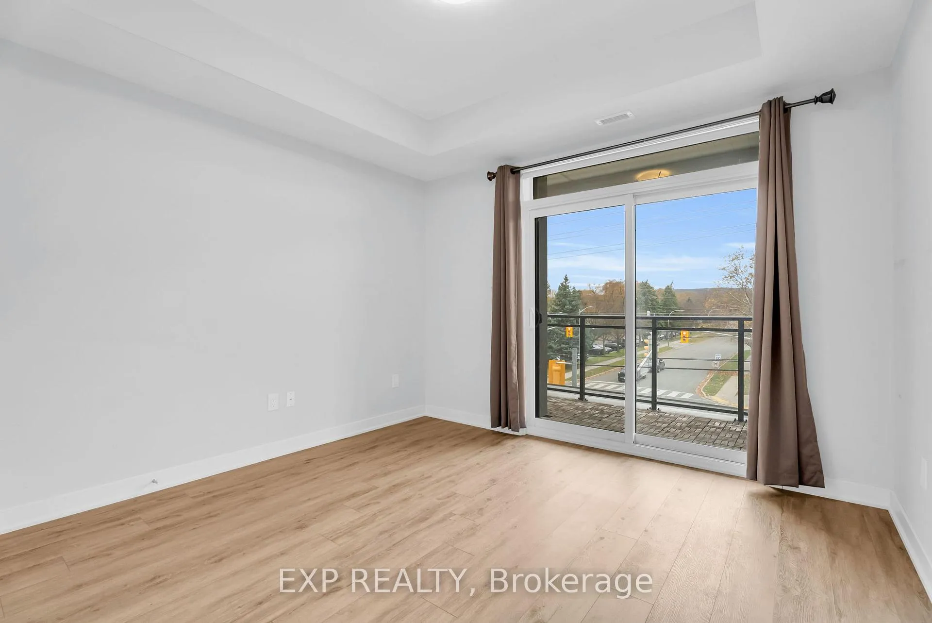 Photo 15 of Unit 302, 340 Plains Road E, Burlington, LaSalle — HOMEH
