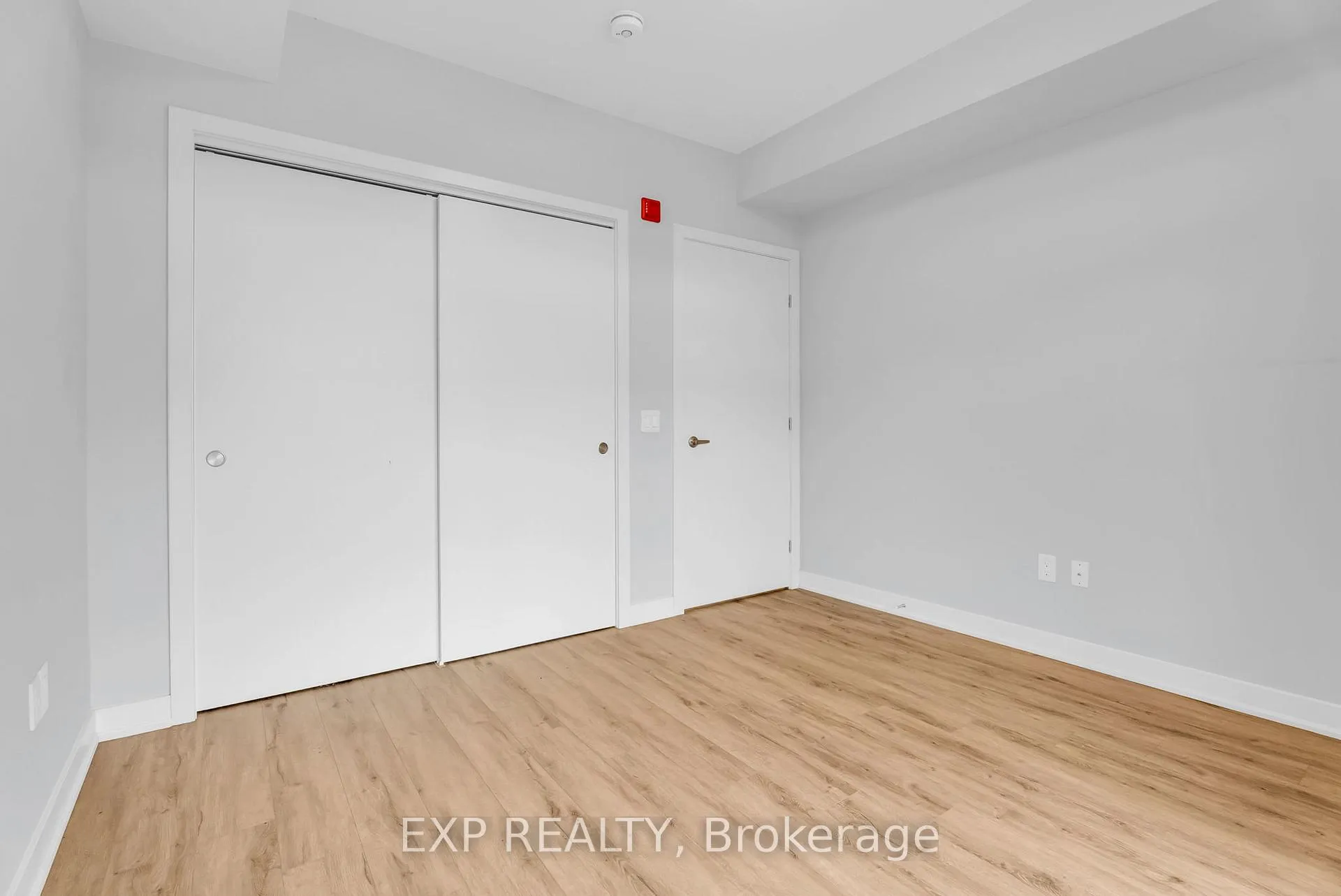 Photo 16 of Unit 302, 340 Plains Road E, Burlington, LaSalle — HOMEH