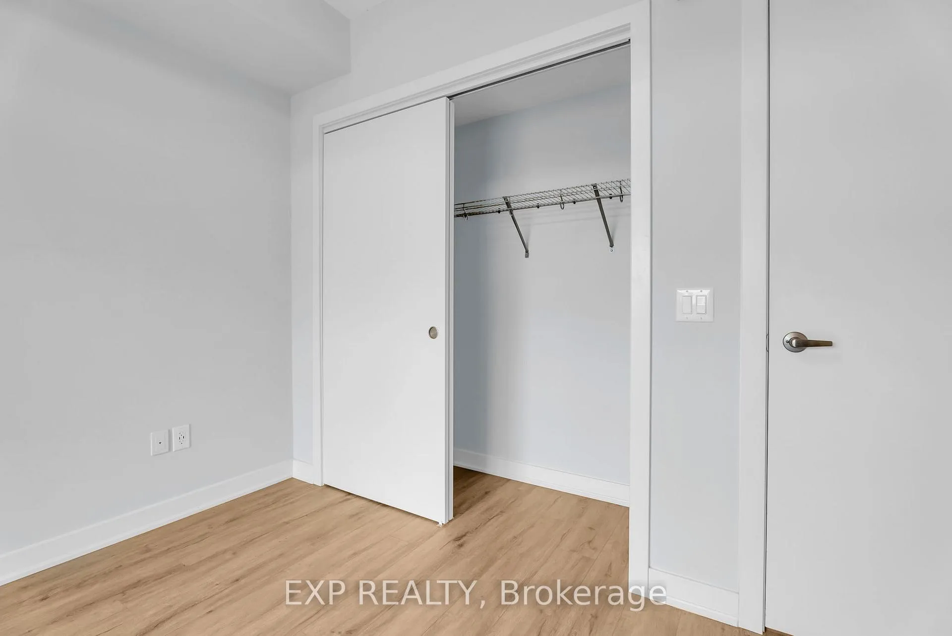 Photo 18 of Unit 302, 340 Plains Road E, Burlington, LaSalle — HOMEH