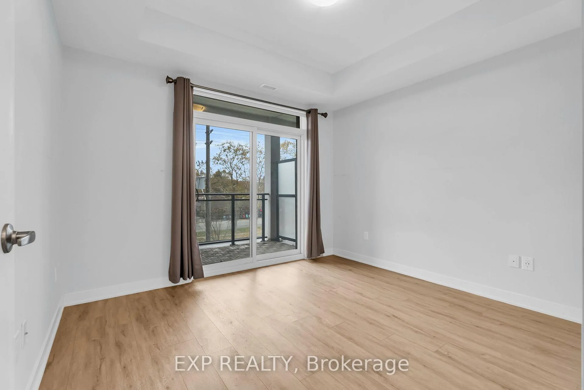 Photo 19 of Unit 302, 340 Plains Road E, Burlington, LaSalle — HOMEH