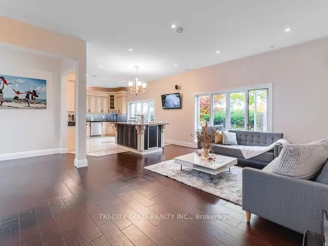 Photo 17 of 16 Ochs Drive, Puslinch, Morriston — HOMEH