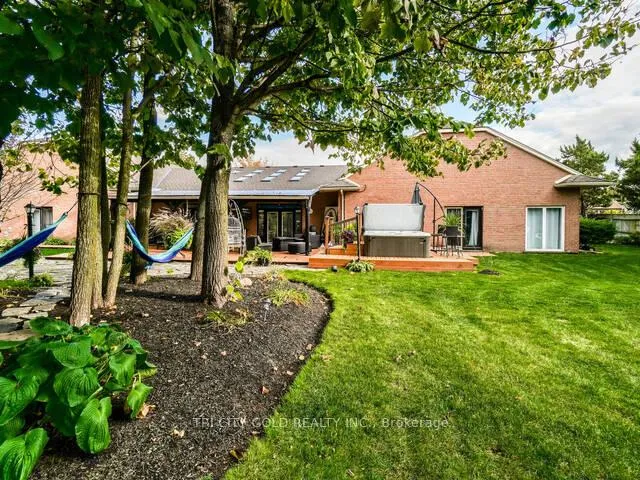 Photo 39 of 16 Ochs Drive, Puslinch, Morriston — HOMEH