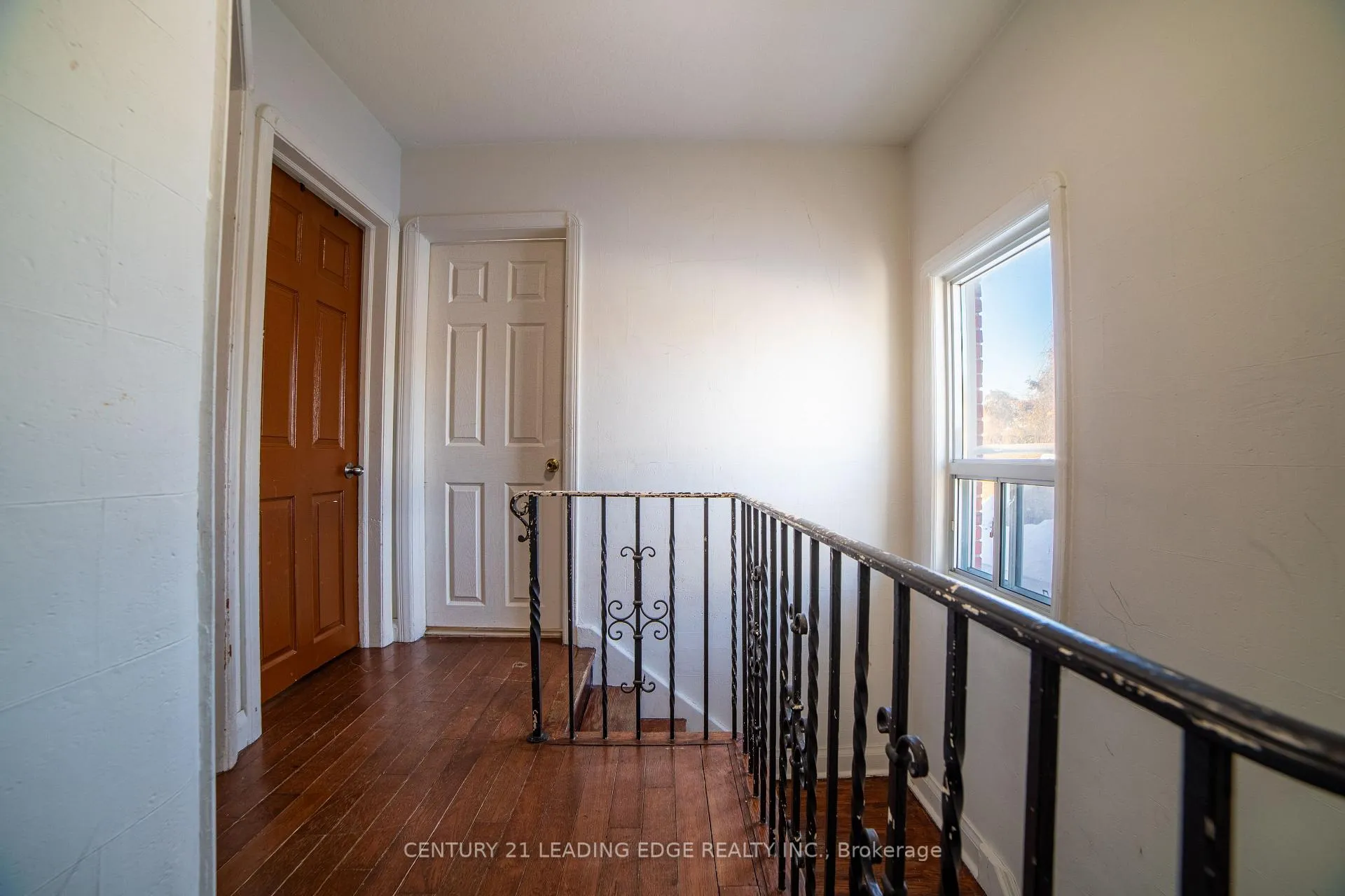 Photo 16 of 500 Caledonia Road, Toronto, Caledonia-Fairbank — HOMEH