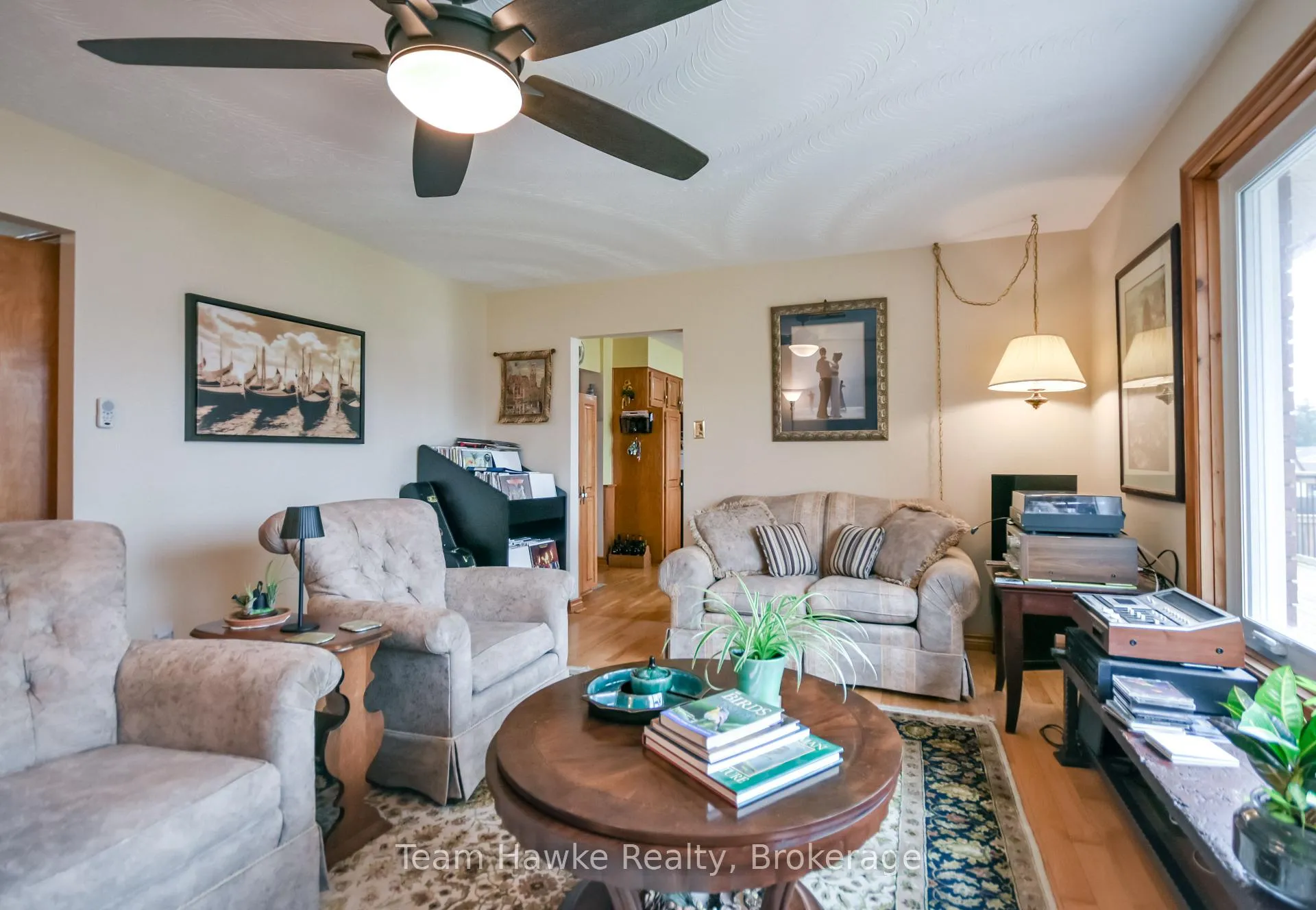 Photo 19 of 35 Brule Street, Penetanguishene — HOMEH