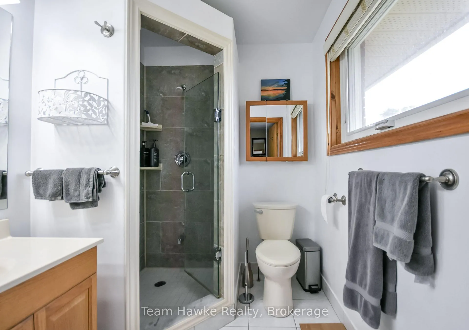 Photo 24 of 35 Brule Street, Penetanguishene — HOMEH