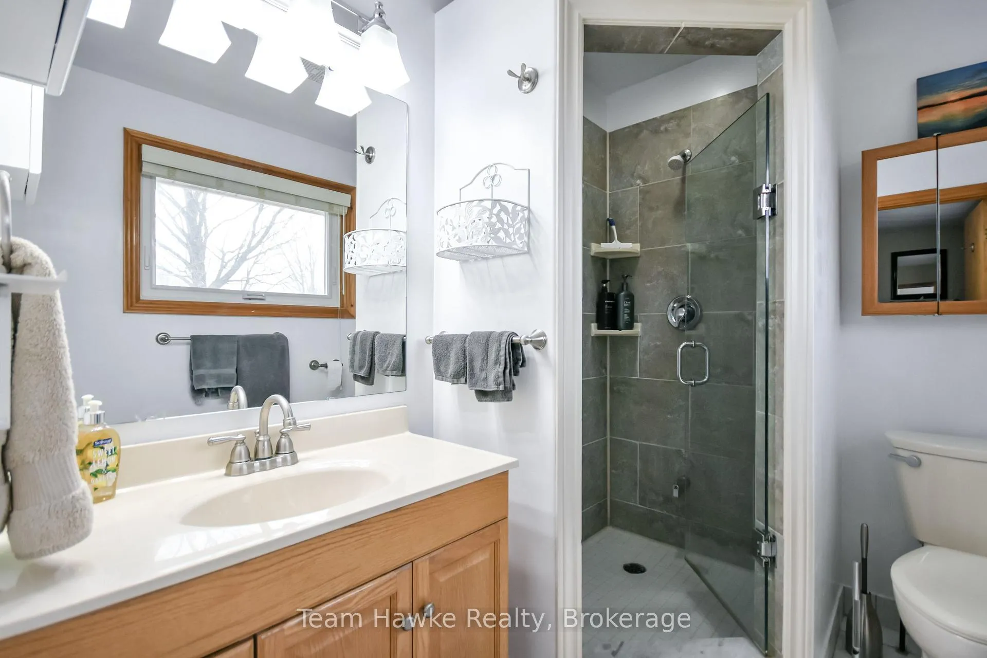 Photo 25 of 35 Brule Street, Penetanguishene — HOMEH