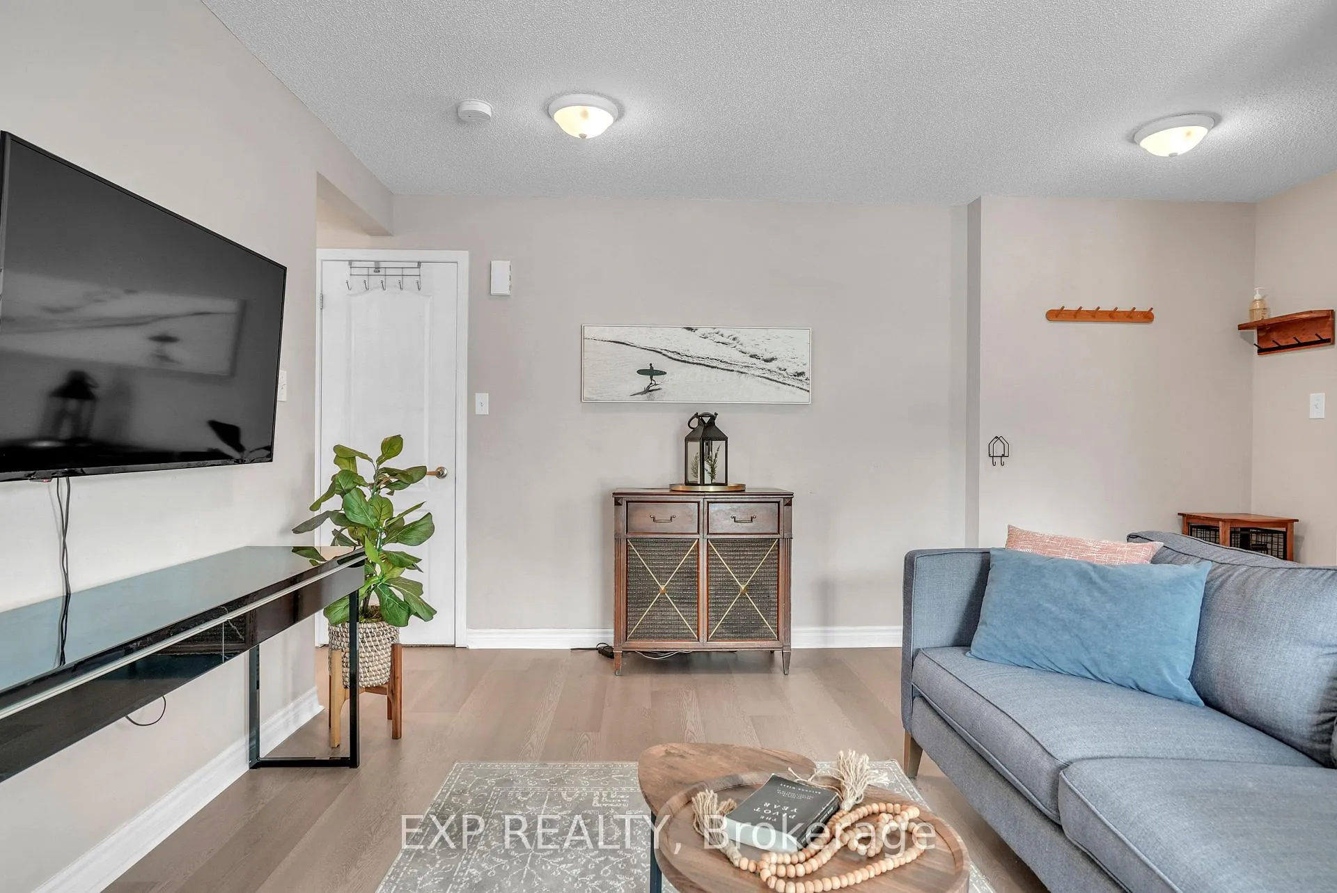 Photo 8 of Unit 8, 141 Sydenham Wells, Barrie, Georgian Drive — HOMEH