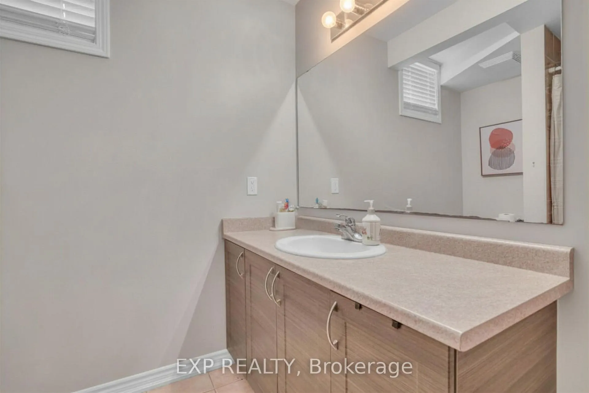 Photo 19 of Unit 8, 141 Sydenham Wells, Barrie, Georgian Drive — HOMEH