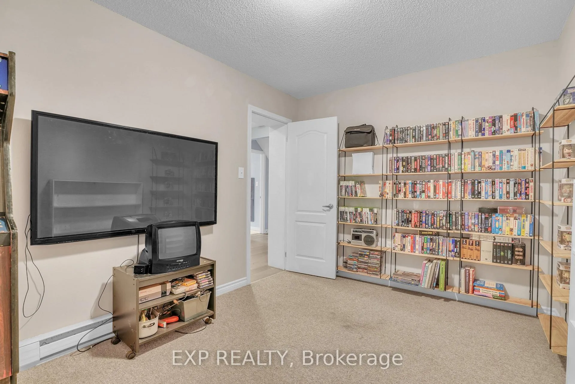 Photo 21 of Unit 8, 141 Sydenham Wells, Barrie, Georgian Drive — HOMEH