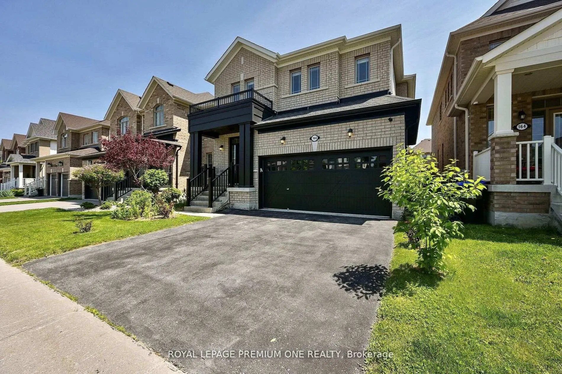 Photo 3 of 166 Sharpe Crescent, New Tecumseth, Tottenham — HOMEH