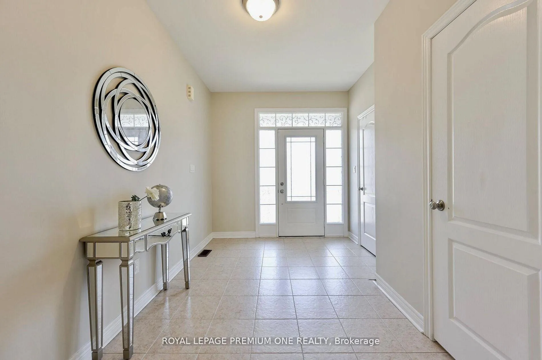 Photo 7 of 166 Sharpe Crescent, New Tecumseth, Tottenham — HOMEH