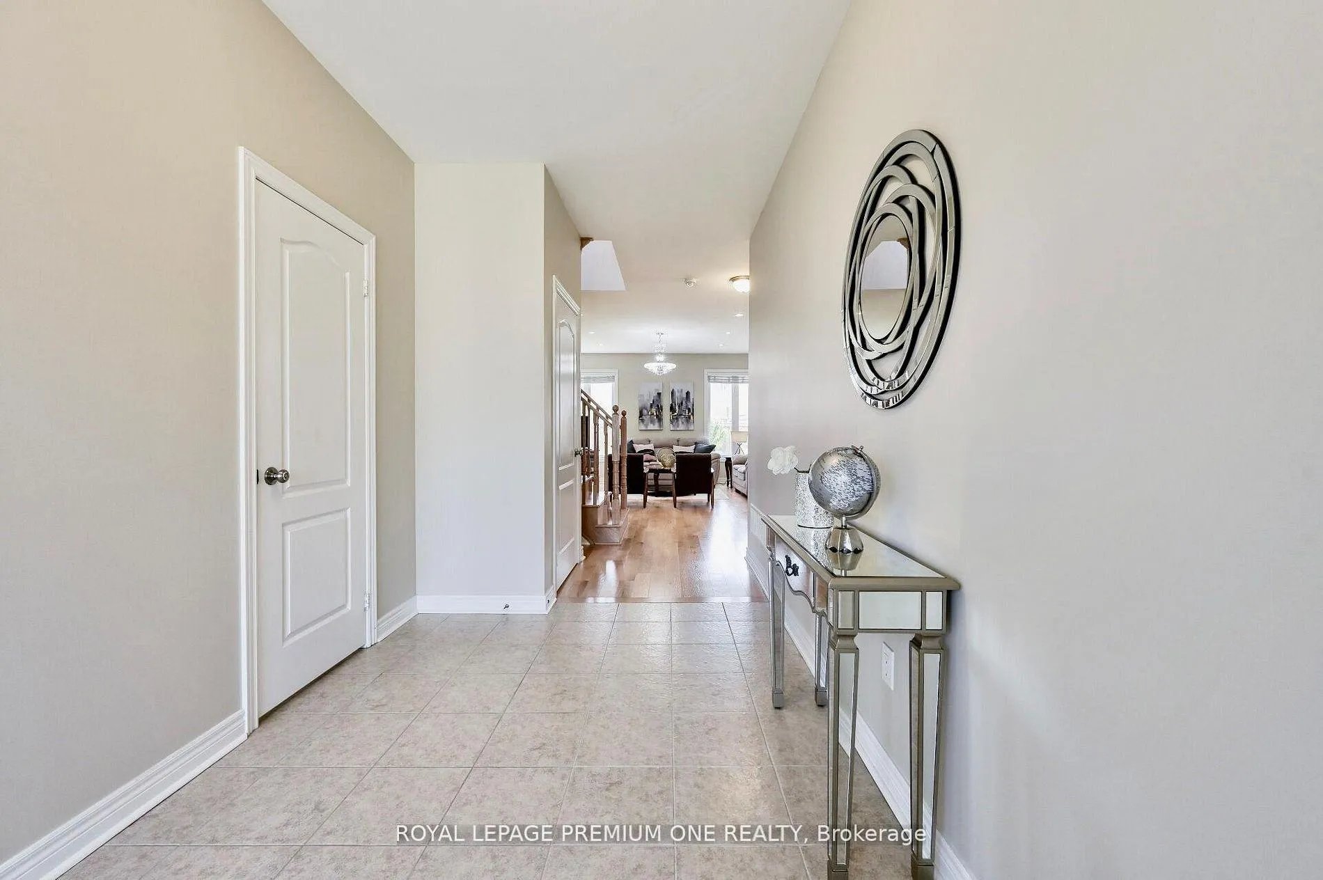 Photo 8 of 166 Sharpe Crescent, New Tecumseth, Tottenham — HOMEH