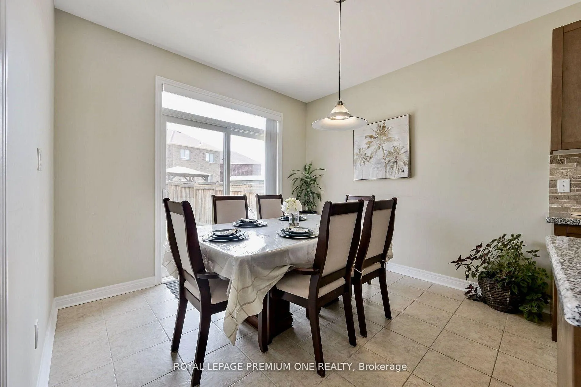 Photo 14 of 166 Sharpe Crescent, New Tecumseth, Tottenham — HOMEH