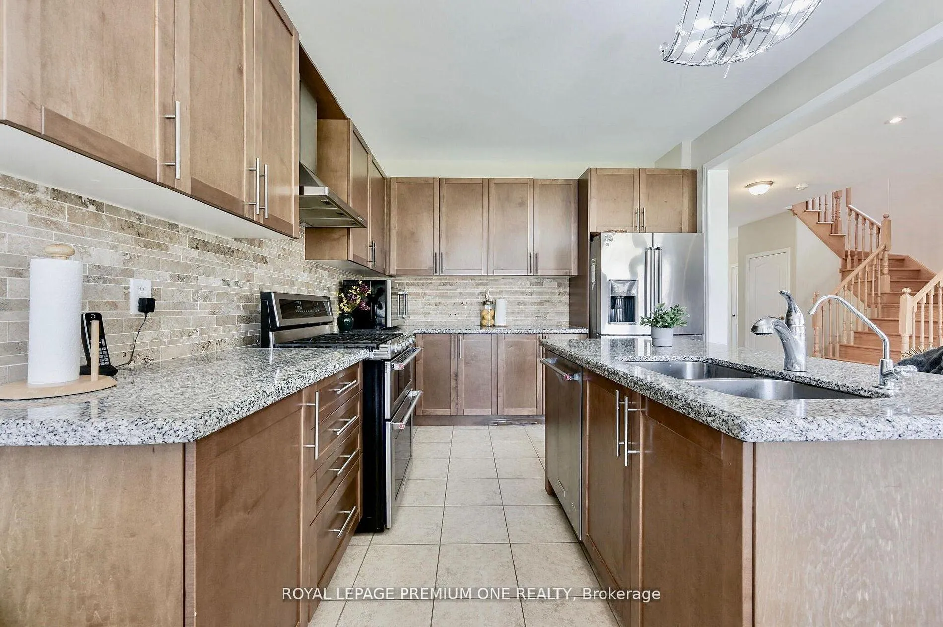 Photo 18 of 166 Sharpe Crescent, New Tecumseth, Tottenham — HOMEH