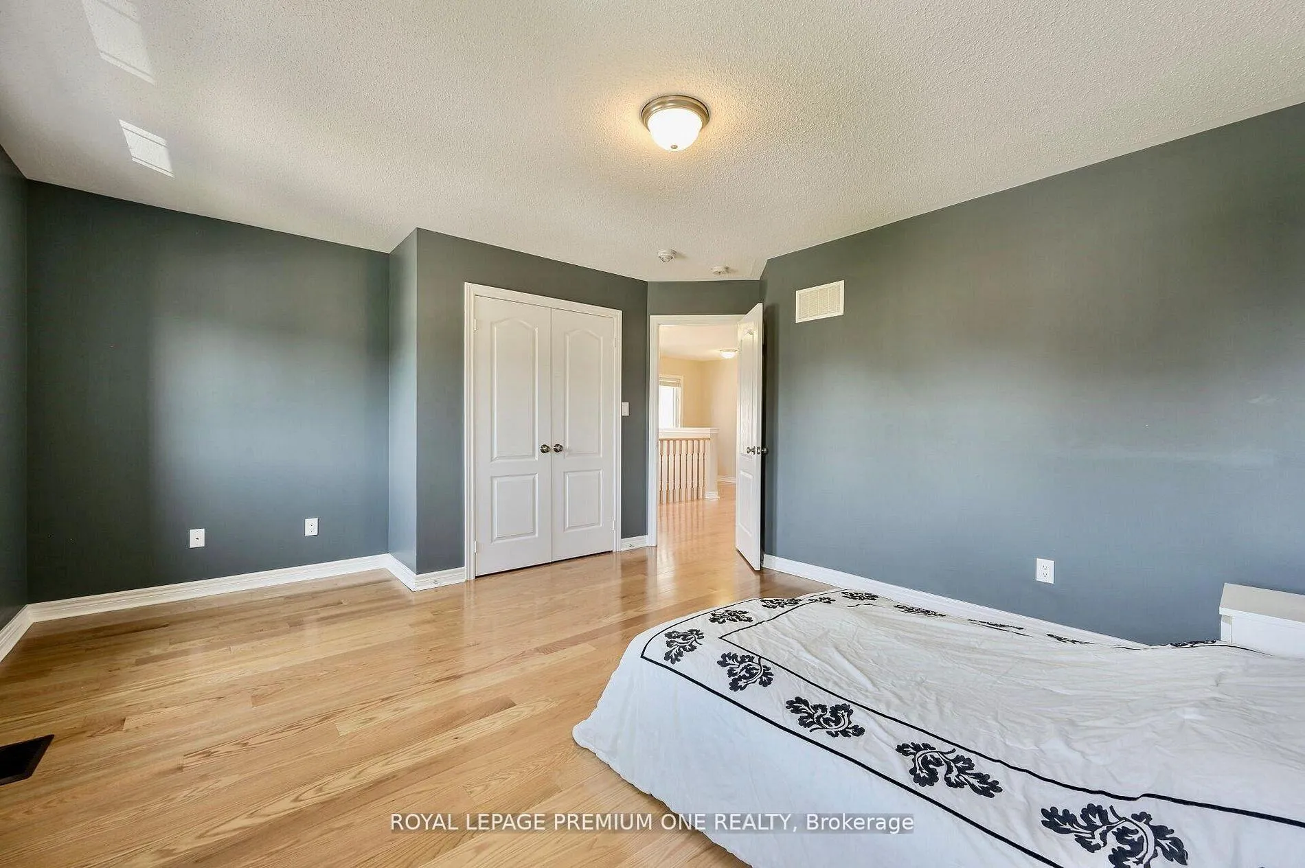 Photo 33 of 166 Sharpe Crescent, New Tecumseth, Tottenham — HOMEH
