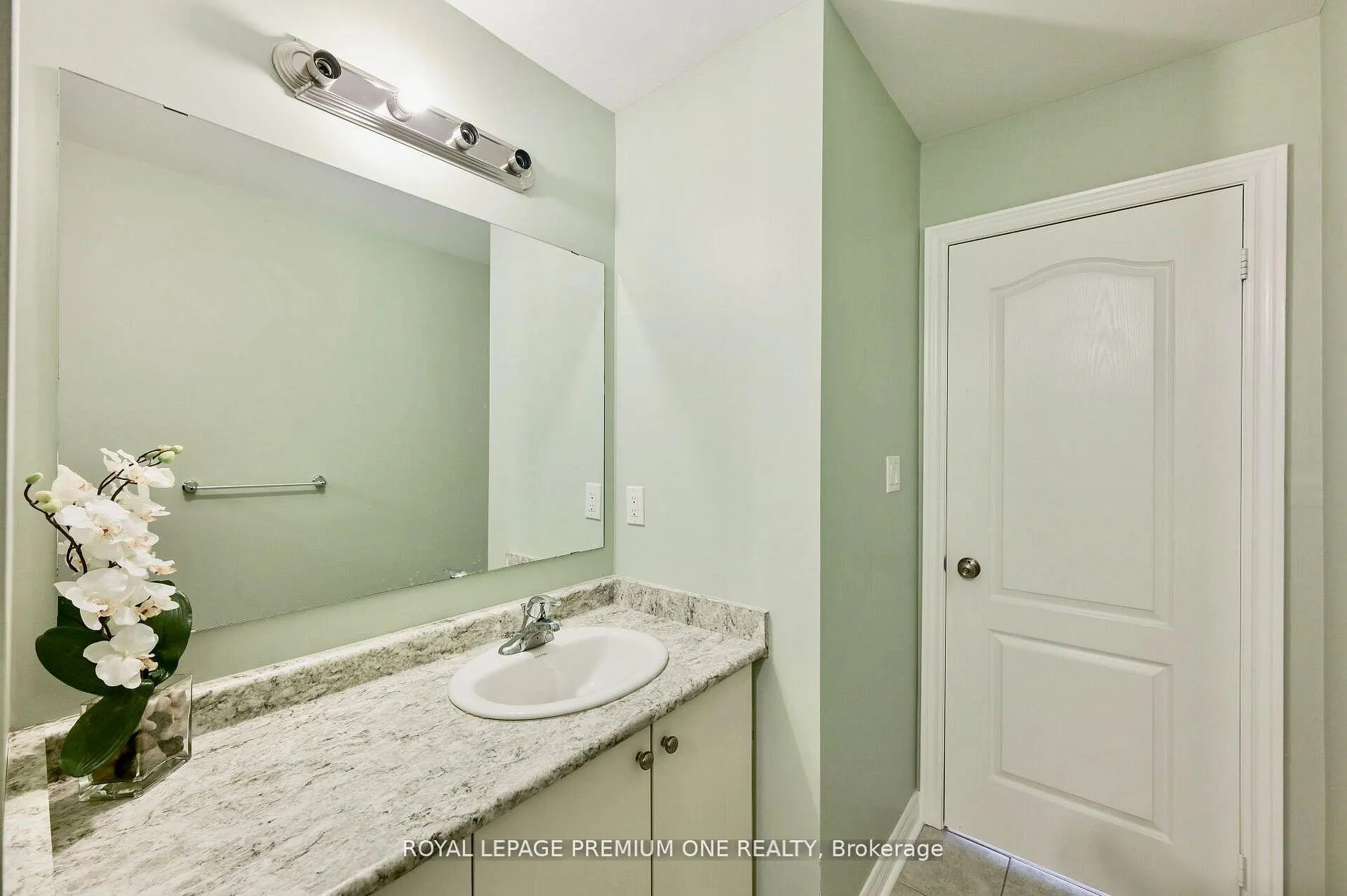 Photo 38 of 166 Sharpe Crescent, New Tecumseth, Tottenham — HOMEH