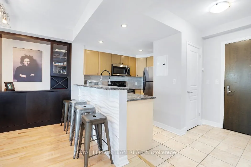Photo 11 of Unit 607, 200 Besserer Street, Ottawa, Sandy Hill — HOMEH