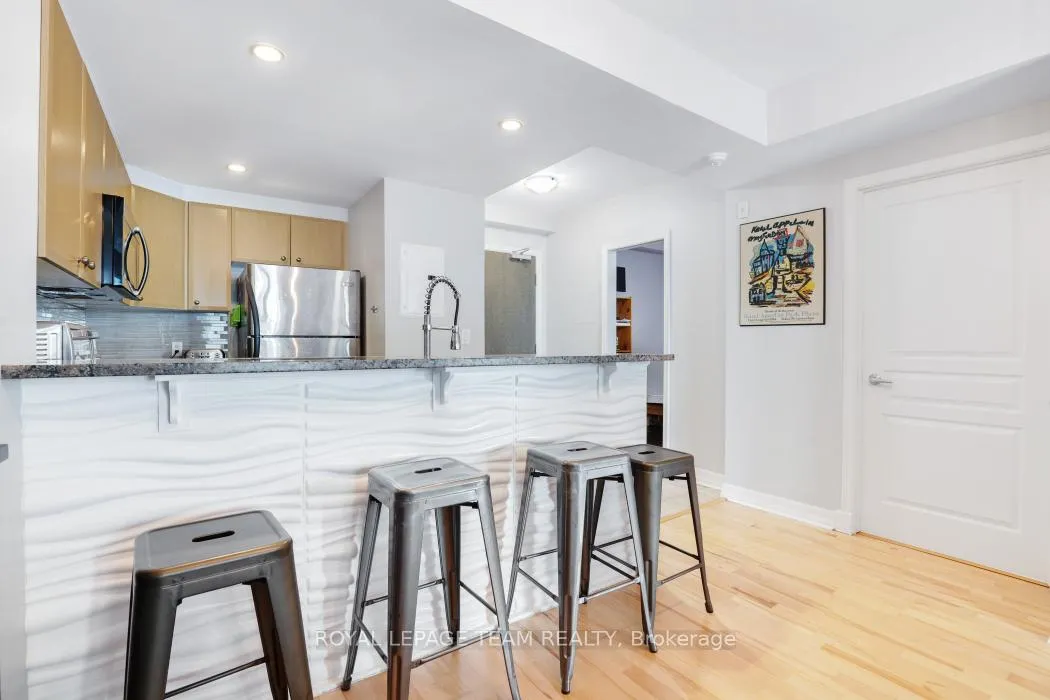 Photo 12 of Unit 607, 200 Besserer Street, Ottawa, Sandy Hill — HOMEH