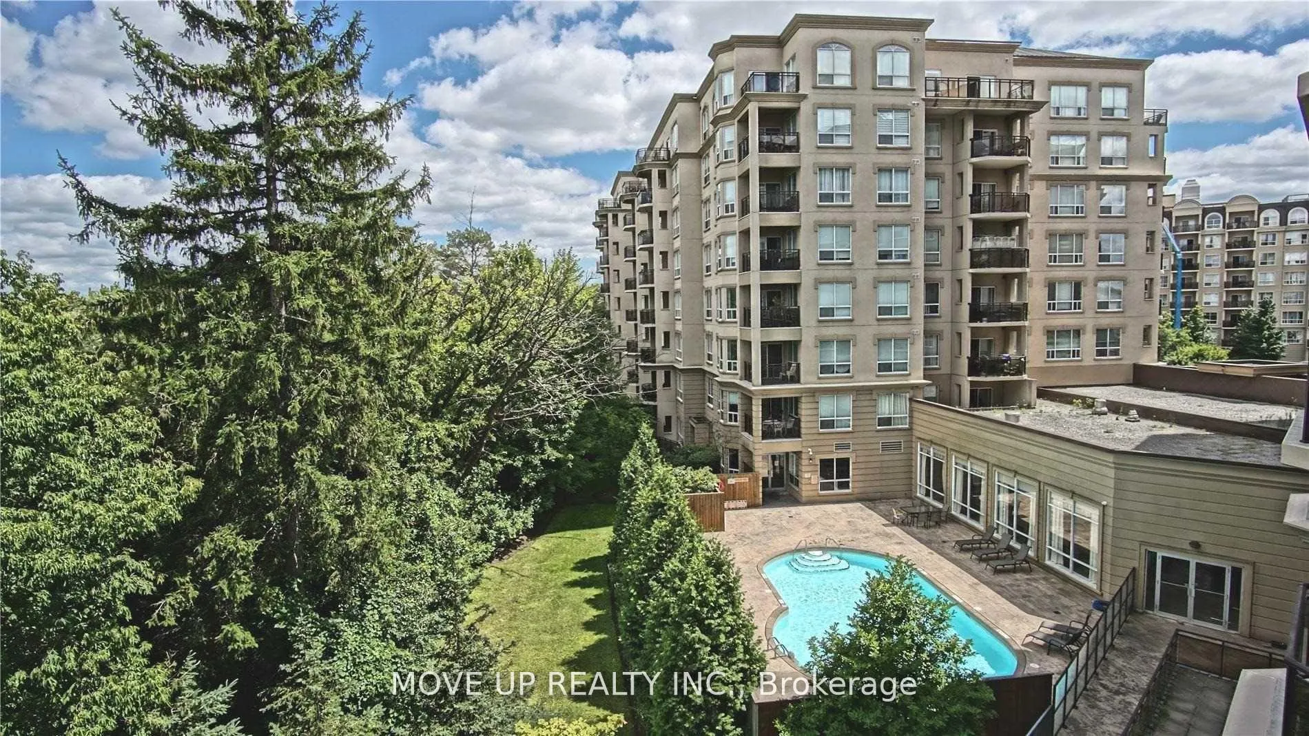 Photo 9 of Unit 413, 8 Maison Parc Court, Vaughan, Lakeview Estates — HOMEH