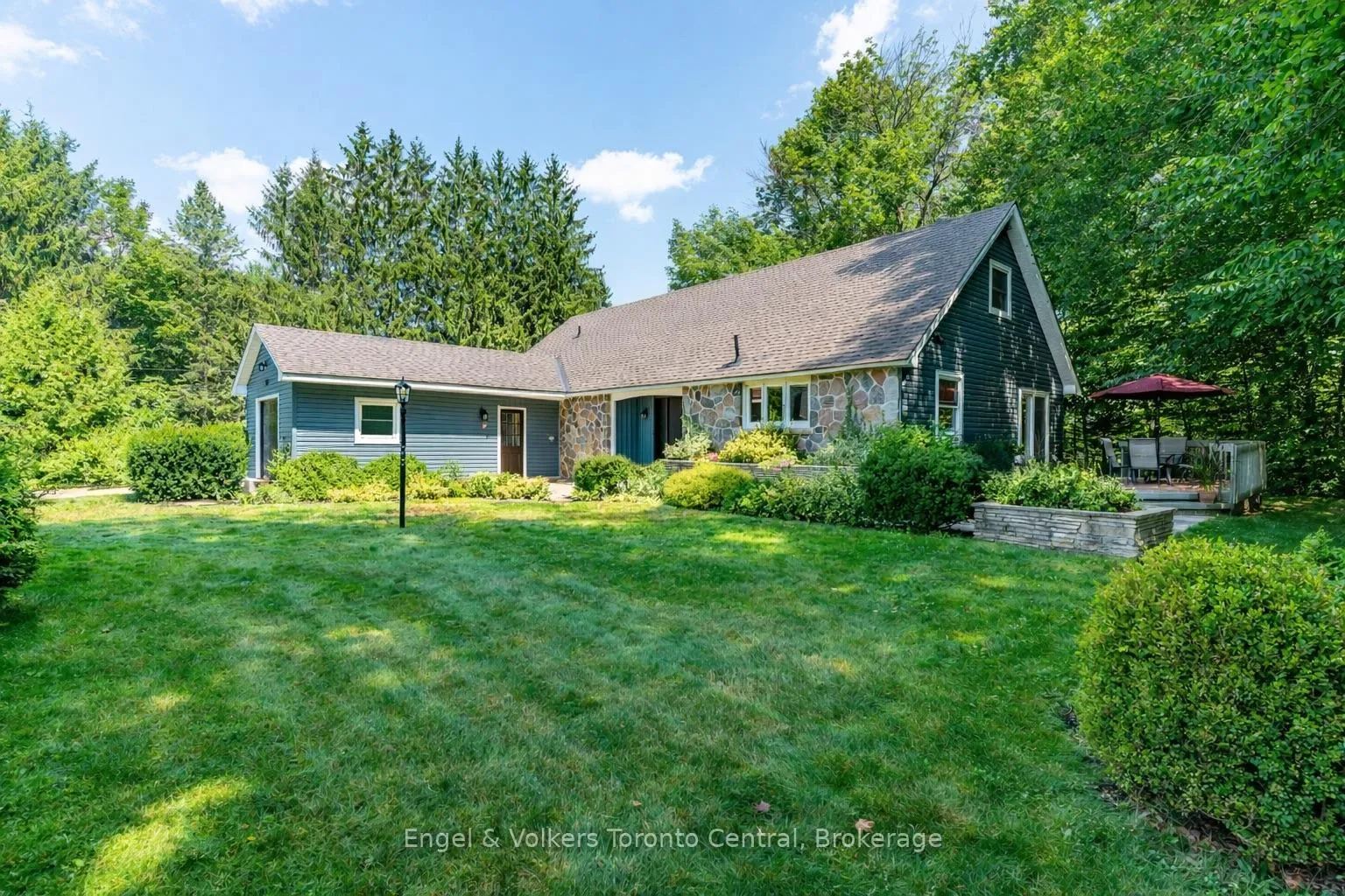 Photo 1 of 435 4TH Avenue W, Owen Sound — HOMEH