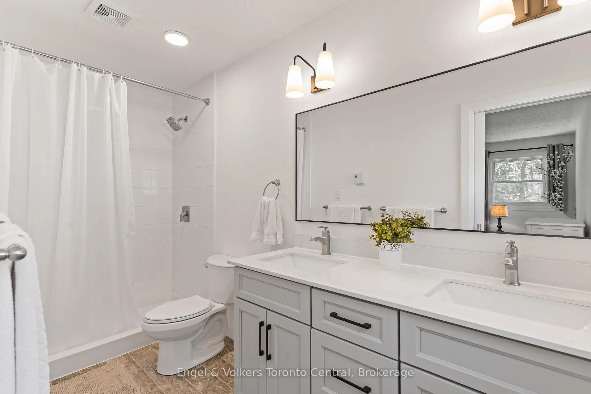Photo 17 of 435 4TH Avenue W, Owen Sound — HOMEH